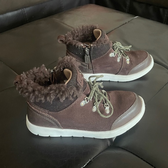 Ugg boots, size 13 - Picture 4 of 6